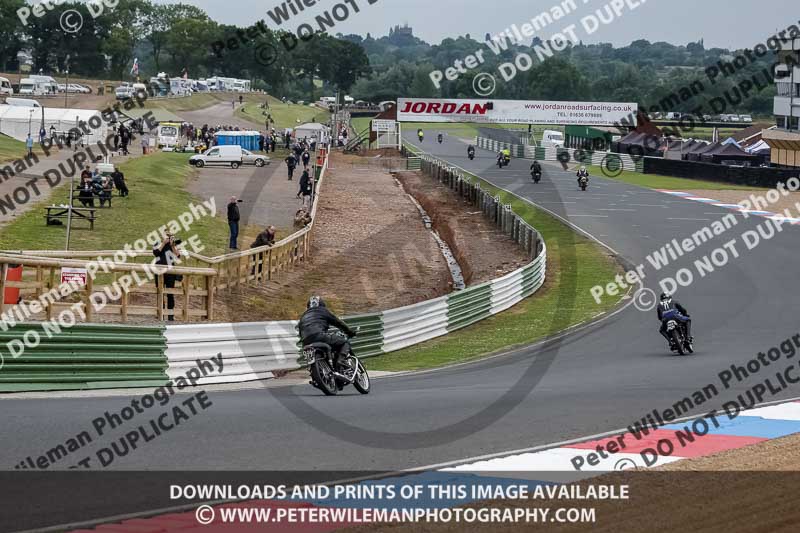 Vintage motorcycle club;eventdigitalimages;mallory park;mallory park trackday photographs;no limits trackdays;peter wileman photography;trackday digital images;trackday photos;vmcc festival 1000 bikes photographs